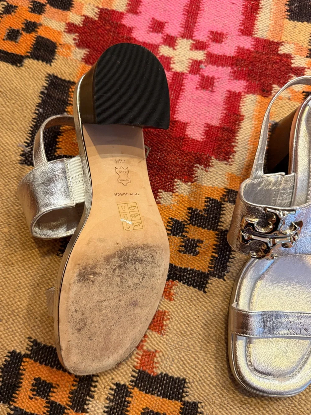 TORY BURCH silver Eleanor heel sandals excellent condition 7 1/2